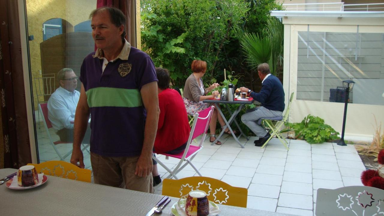 Alojamento de Acomodação e Pequeno-almoço Le Soleil Bleu